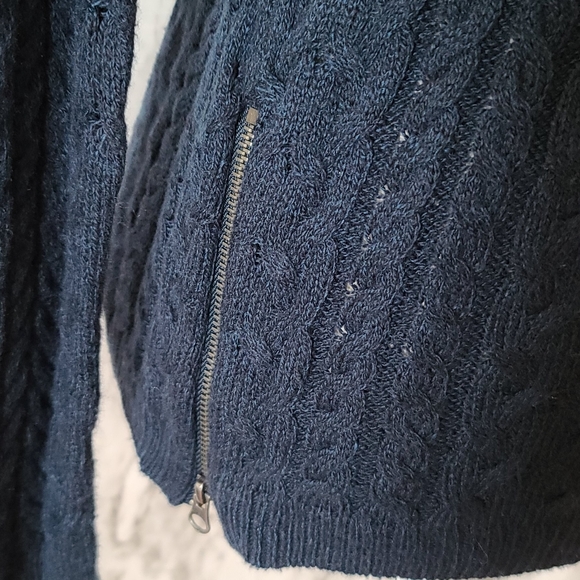 American Eagle navy sedona cable sweater size small - Picture 3 of 7